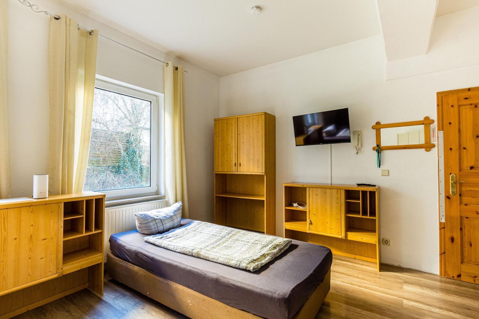 Apartmenthaus In Chemnitz Fuer Monteure Zewnętrze zdjęcie